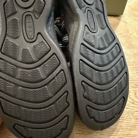 KEEN Men\'s Drift Creek H2 Closed Toe Water Sandals Black/Black Sz 14 NEW IN BOX main image 4